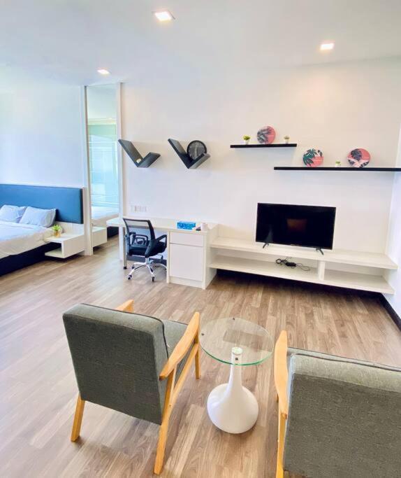 Rm100 Only @ Landmark Residence 2, Budget Stay, Near Cherasbalakongc180 Kajang Kültér fotó